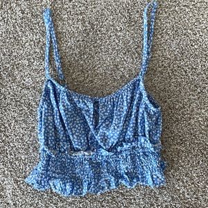 Blue and white floral wild fable top